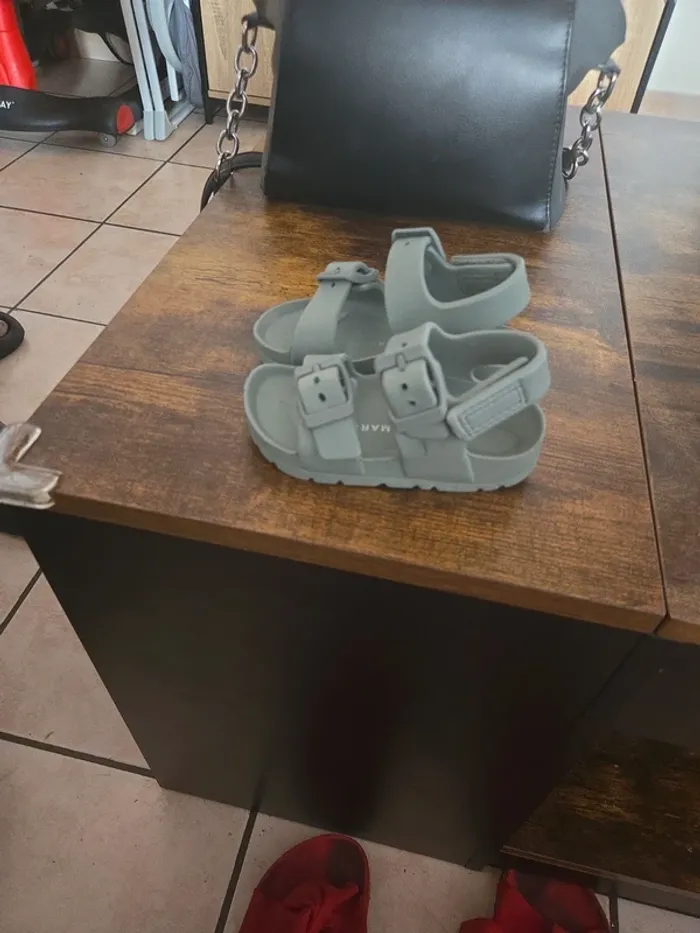 Sandales taille 20/21 - photo numéro 6