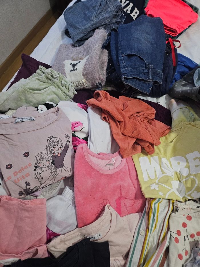 Lot de vêtements filles  et garçons  taille de 5.a 8 ans - photo numéro 7