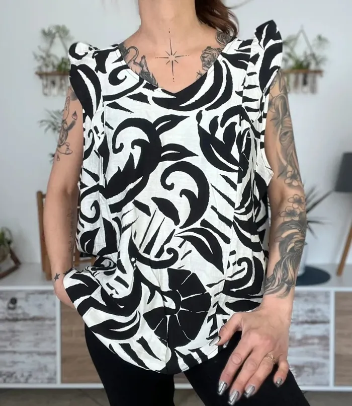 SOLDE Blouse sans manches taille 4; taille 48 - Christy ( spécialiste grande taille)  - neuf