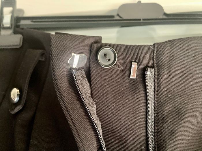 Pantalon noir taille haute Naf Naf T42 - photo numéro 3