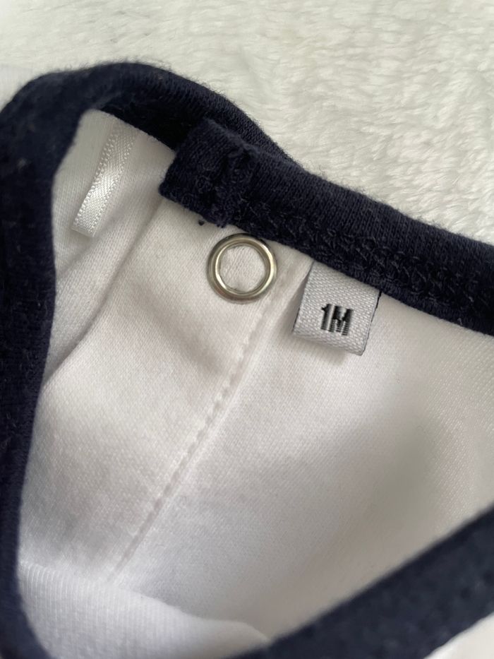 Lot de 10 vêtements 0-2 mois - photo numéro 4