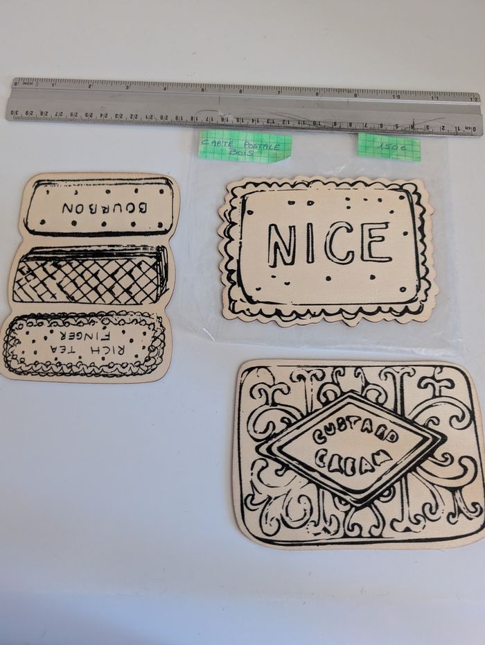 Cartes postales bois