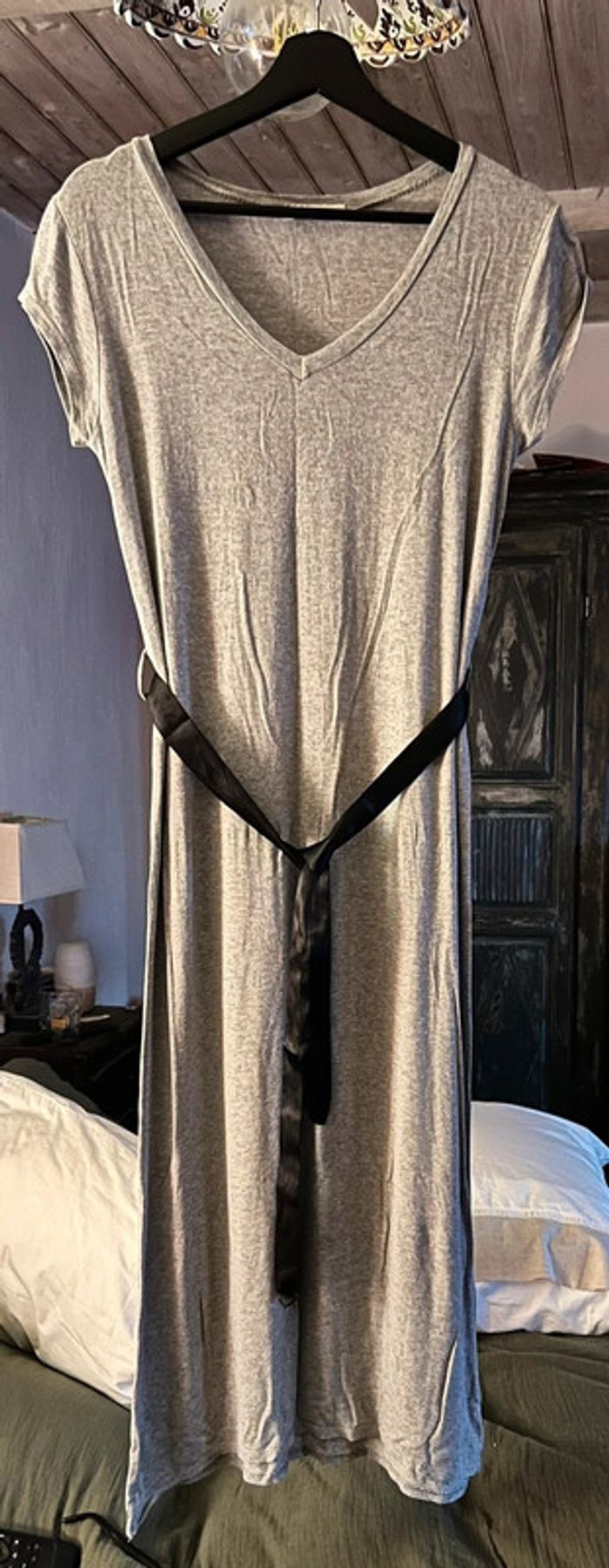 Robe grise new collection