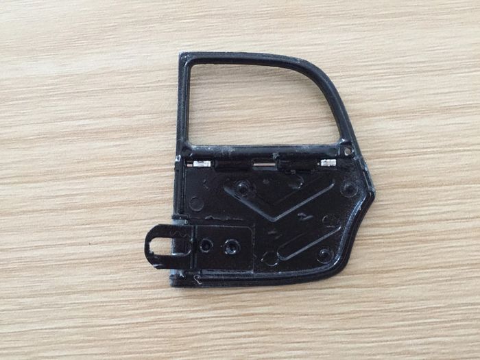 Porte arrière droite pièce détachée miniature 1/18 Citroën 15cv traction 1952 Maisto #A40 - photo numéro 2