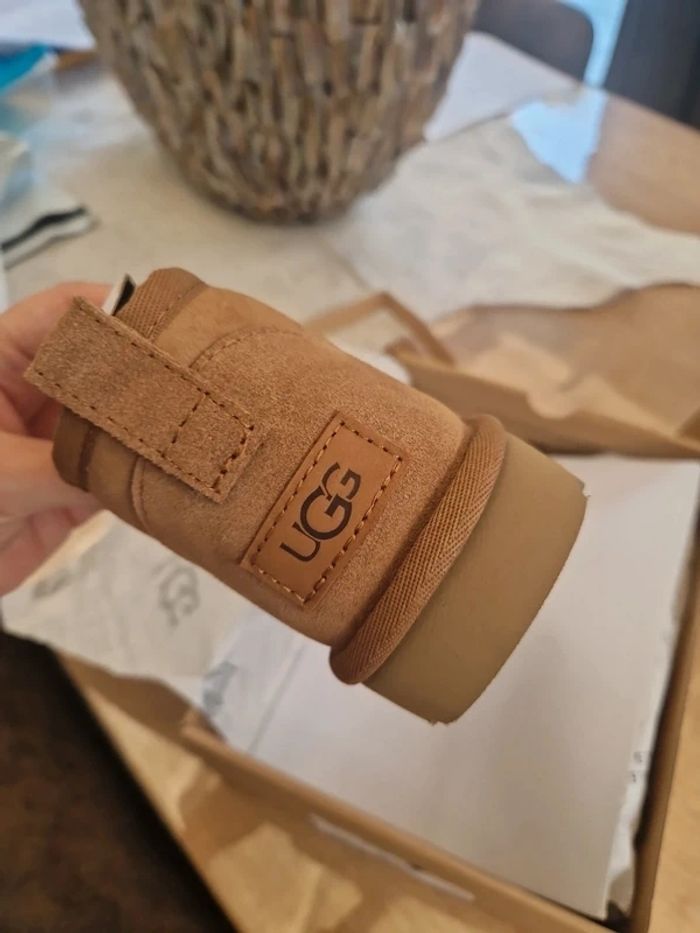 Ugg Classic mini Boots38.5 - photo numéro 5