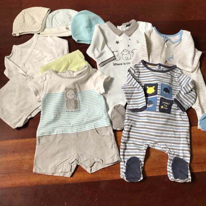 Lots vêtements été 1 mois