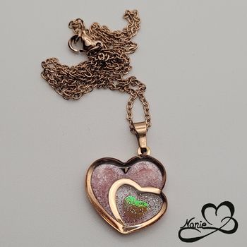 Pendentif en résine Double Cœur rose pailleté 💕