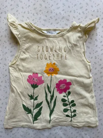 TEE shirt H&M 4 ans jaune pale