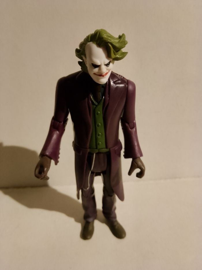 figurine articulée le joker batman dark knight dc comics 2008