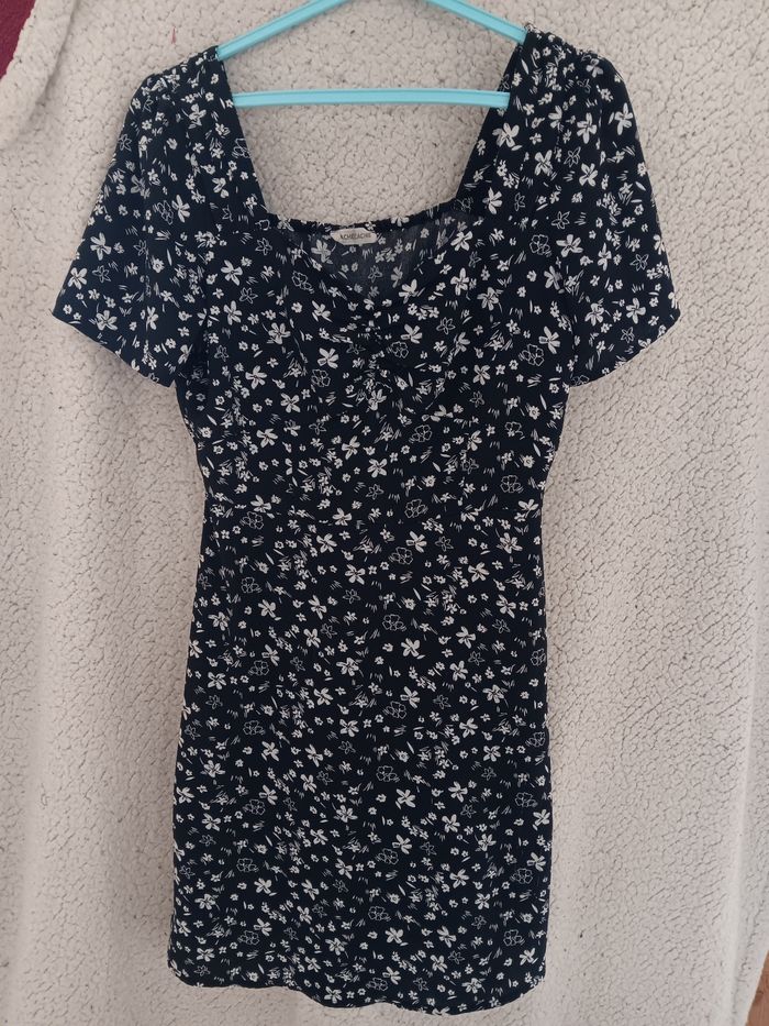 Robe courte - photo numéro 1