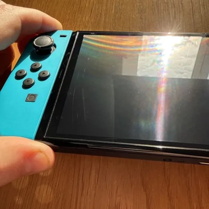 Nintendo Switch OLED - photo numéro 4