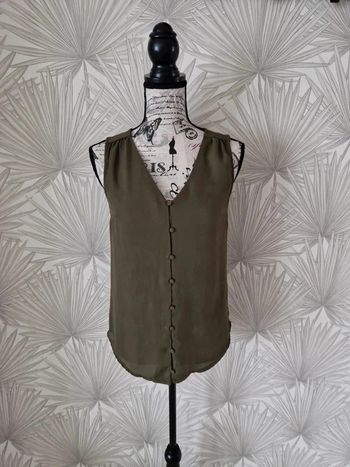 Jolie blouse manches courtes habillée Kiabi taille 34