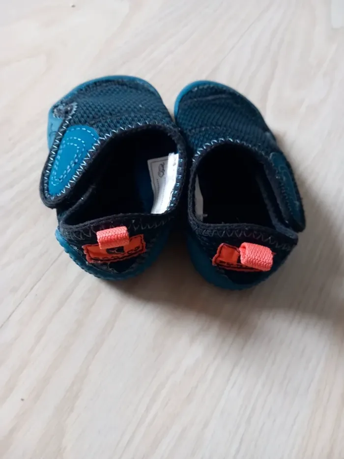 Chaussons souples Décathlon Domyos taille 21 - photo numéro 3