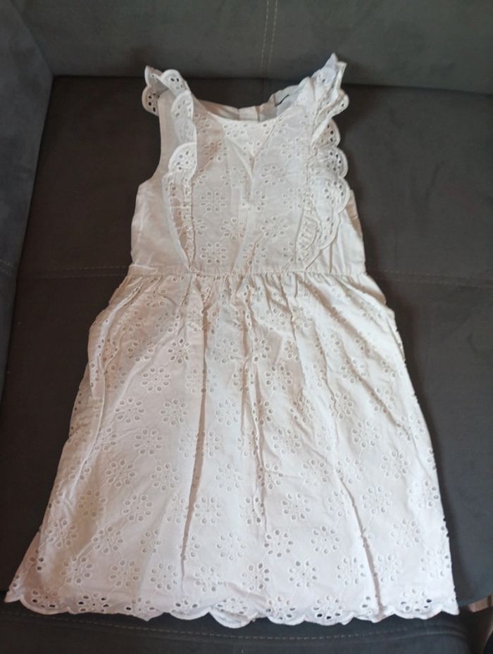 Robe sans manche broderie Fille 6/7 ans H&M