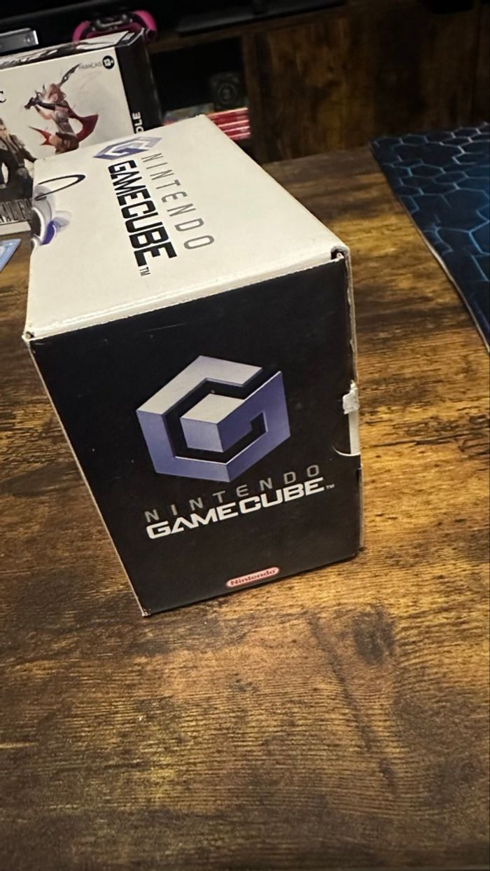 Manette Gamecube Officiel en boîte - photo numéro 4
