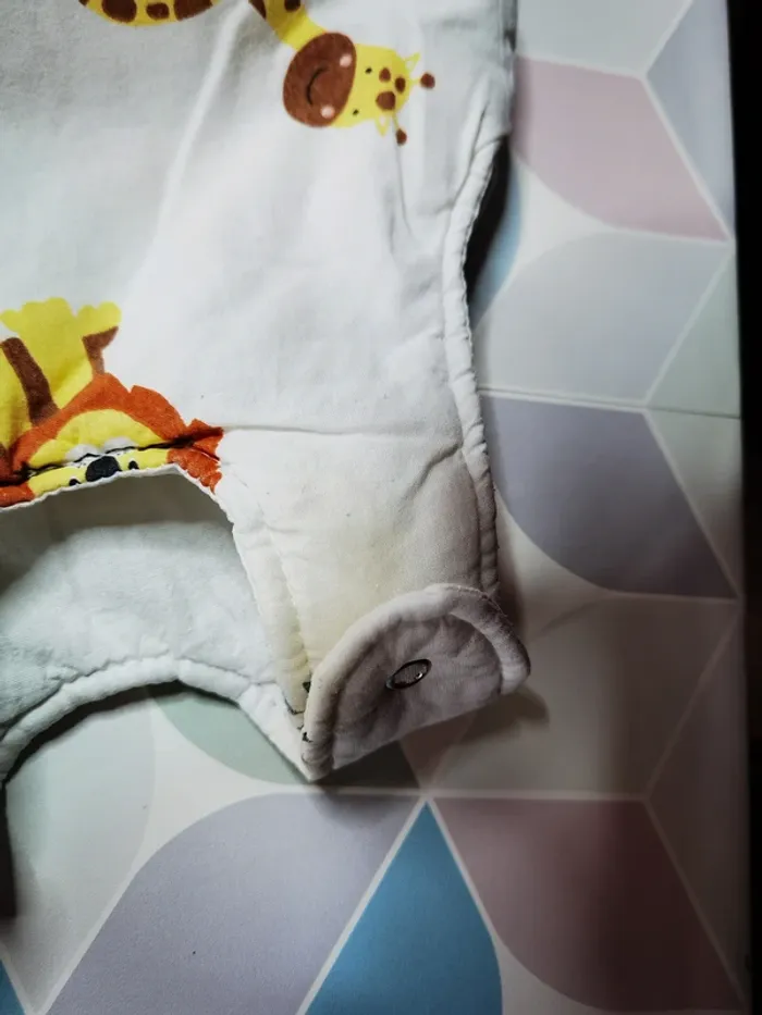 D4596 - gigoteuse garçon 0/6 mois - photo numéro 3