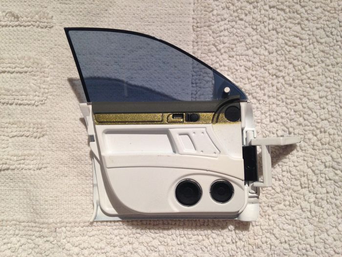 porte avant gauche miniature Volkswagen Touareg Parotech norev 1/18 1/18e 1/18em - photo numéro 2