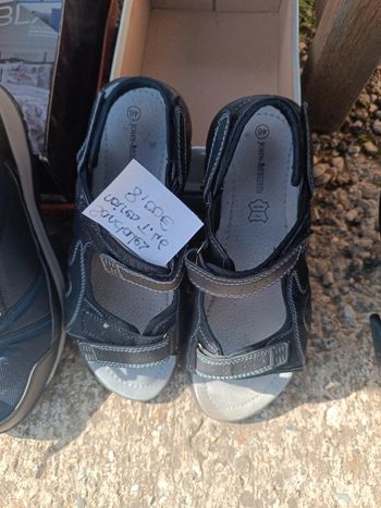 Sandales cuir John Meredith 46