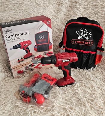 Mon sac a outils 🔧 avec visseuse électronique comme papa !