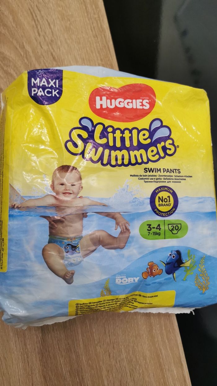 Paquet de 20 Couches piscine neuf T3/4 7/15kg Achat occasion