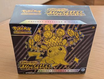 ETB Pokémon Coffret Dresseur d'élite Étincelles Déferlantes Pikachu EV08 Fr