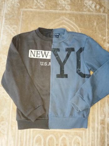 Pull col rond kibi taille 8 ans