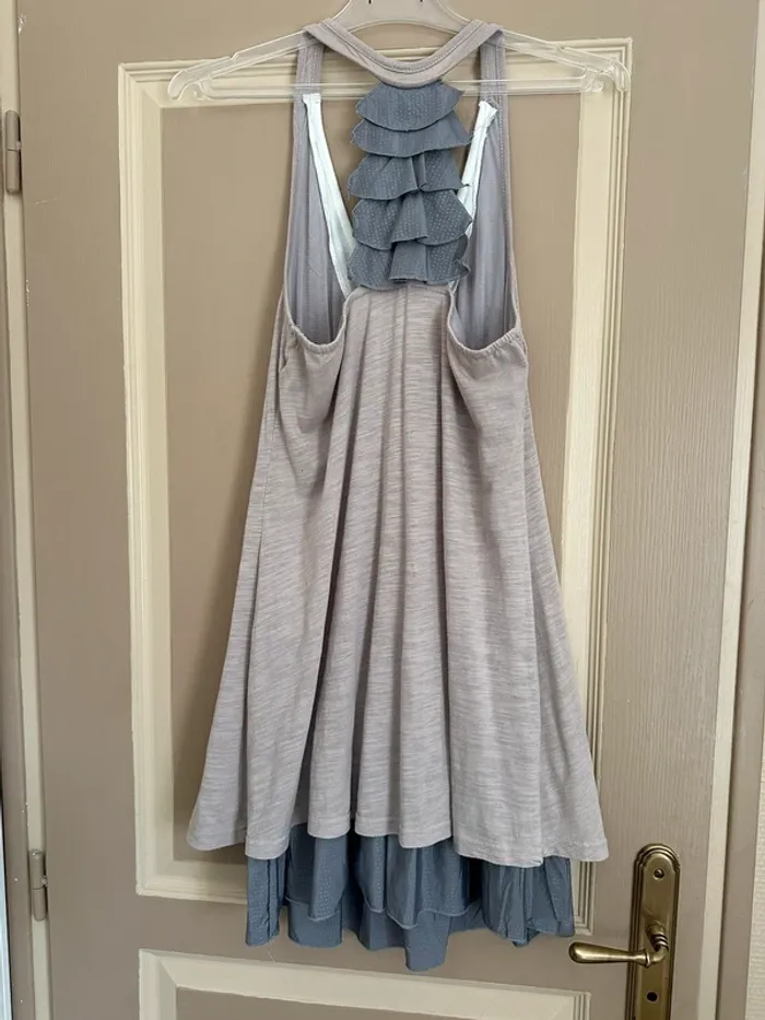 Robe sans manche - photo numéro 2