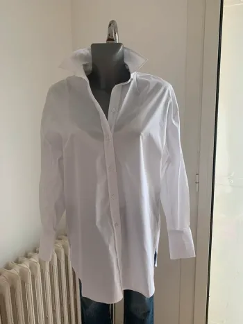 Chemise MKT t 34 neuve
