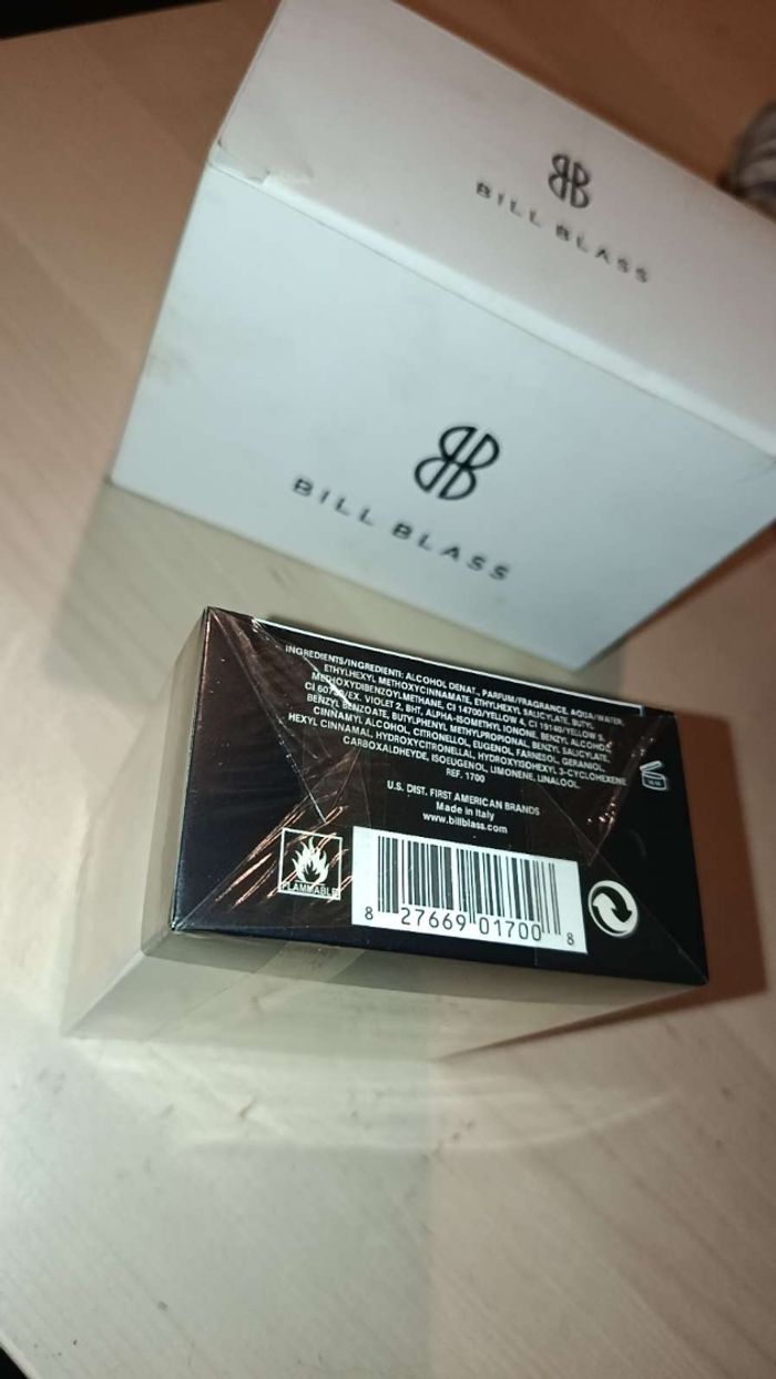 Parfums bill blass - photo numéro 3