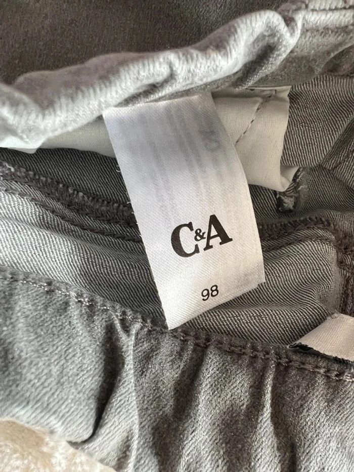 Jean C&A fille taille 98 - photo numéro 2