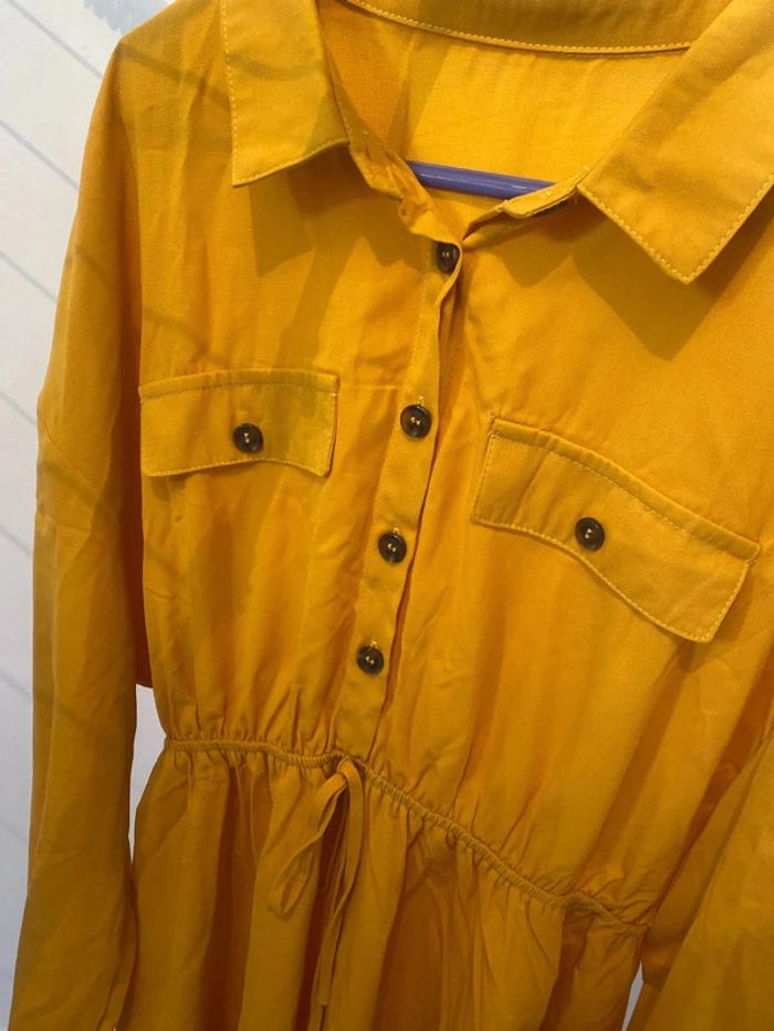 Robe jaune - photo numéro 2
