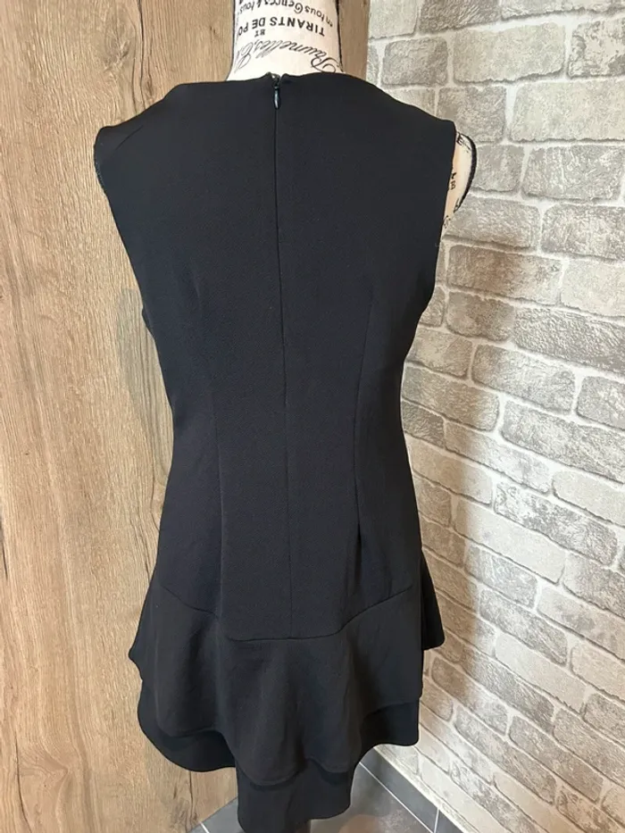 Robe noire taille 38 - photo numéro 3