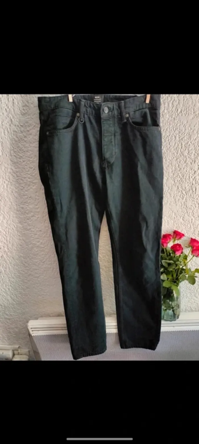 Jean noir droit T 42