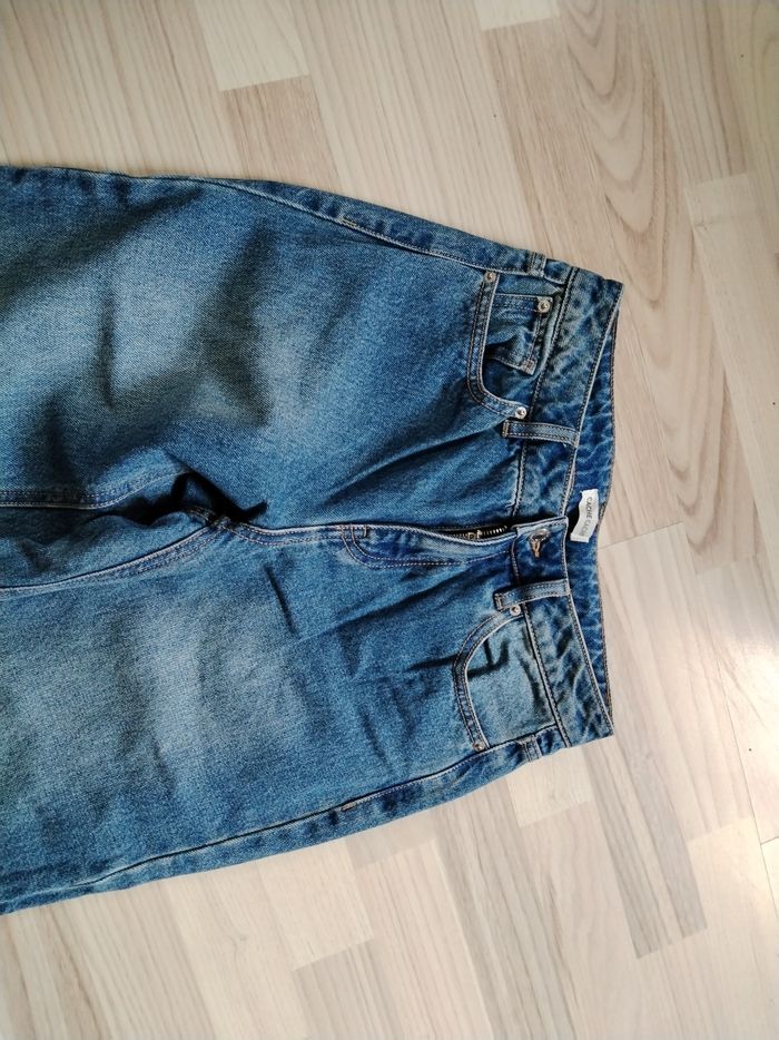 Jean neuf taille 34 - photo numéro 2