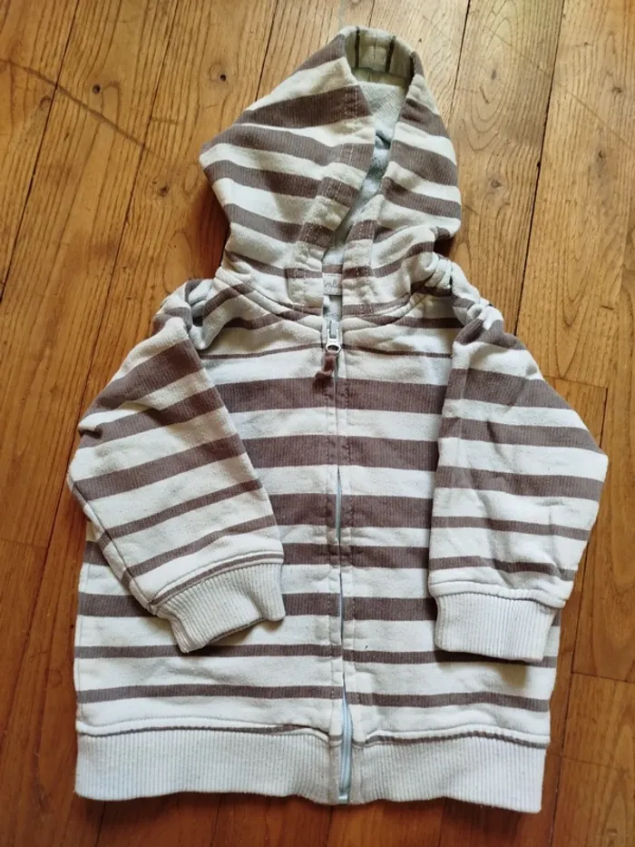 Lot pulls et gilets - photo numéro 4
