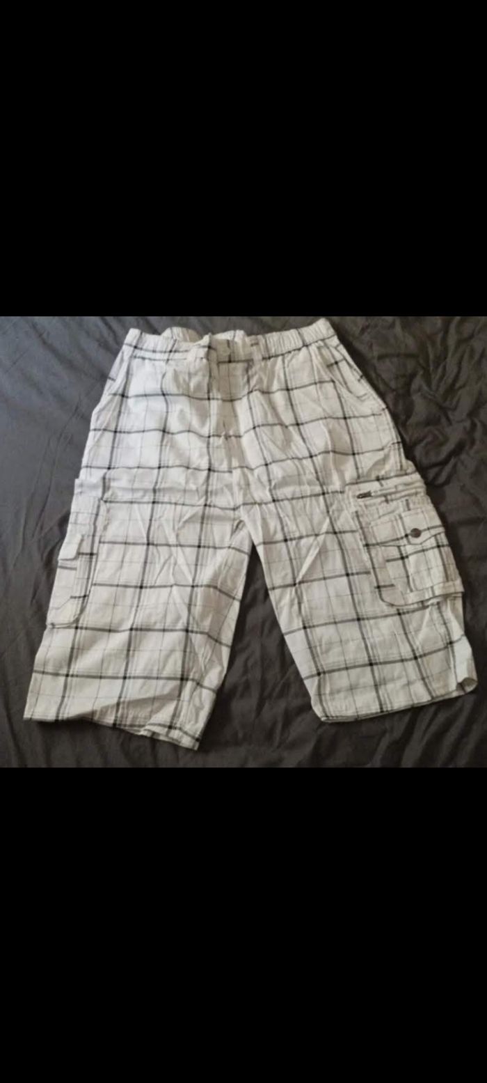 Lots de deux bermudas neufs - photo numéro 2