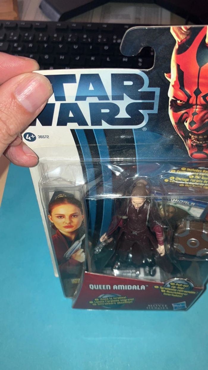 Figurine Hasbro. Queen Amidala. Star wars. - photo numéro 5