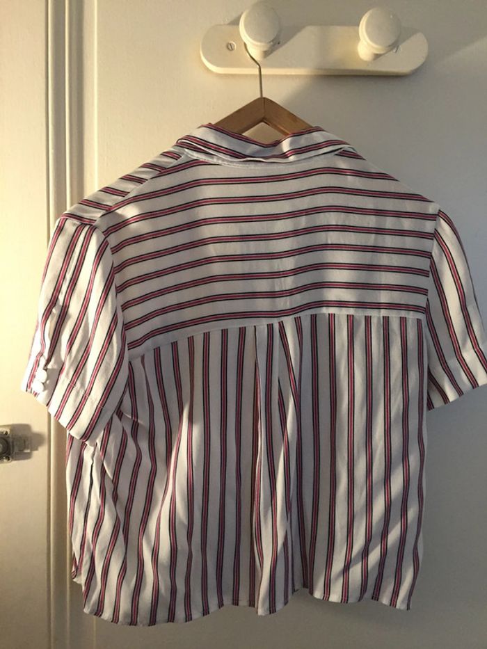 Chemise à rayures Bershka – Taille M - photo numéro 2