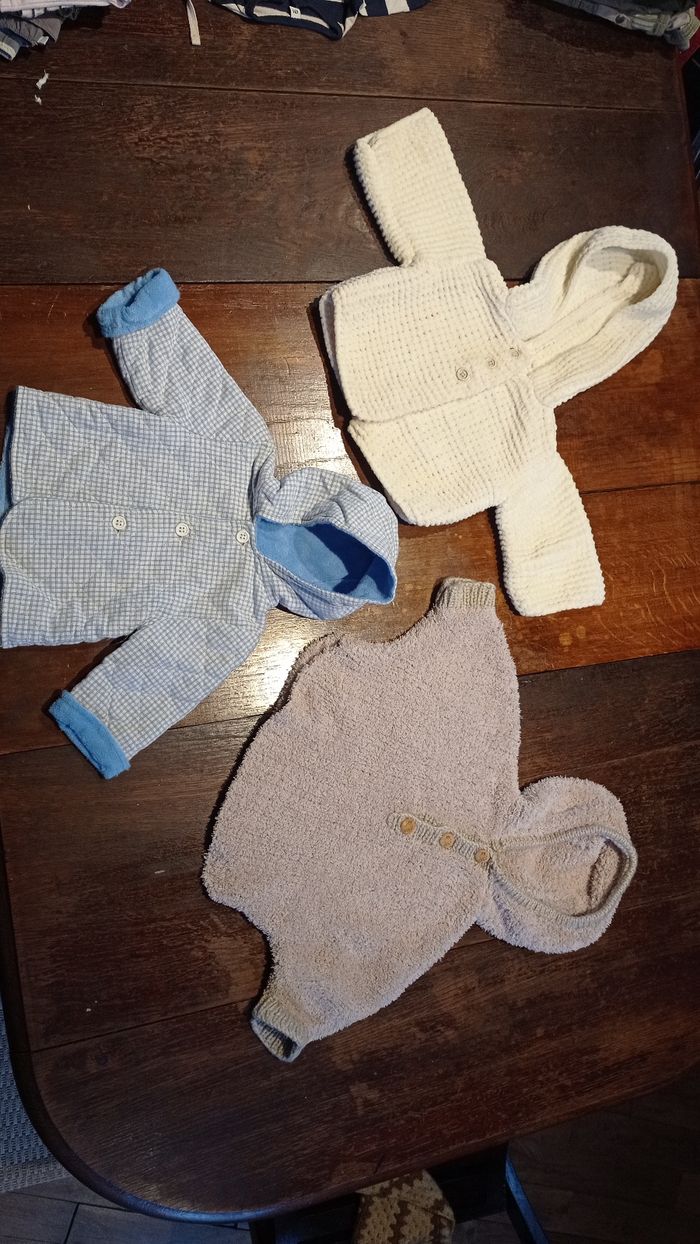 Lot de vestes chaudes 1 an