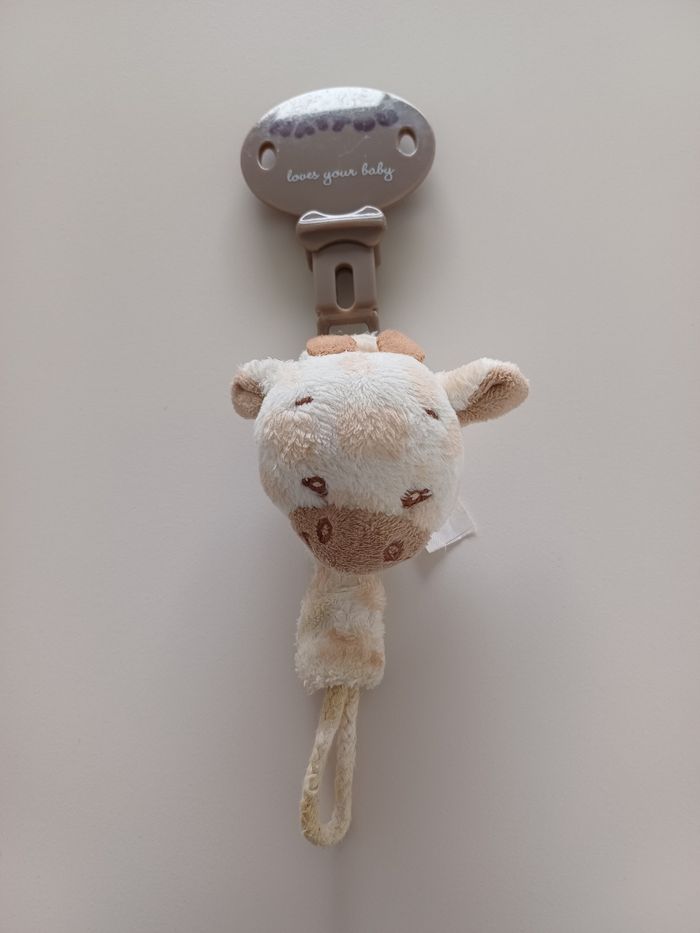 Attache sucette girafe