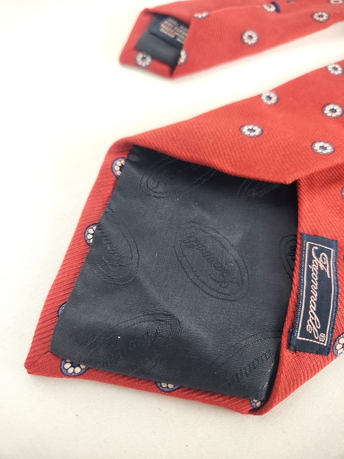 Cravate Façonnable Rouge - 100% Soie - Motif Étoiles/Fleurs - photo numéro 5