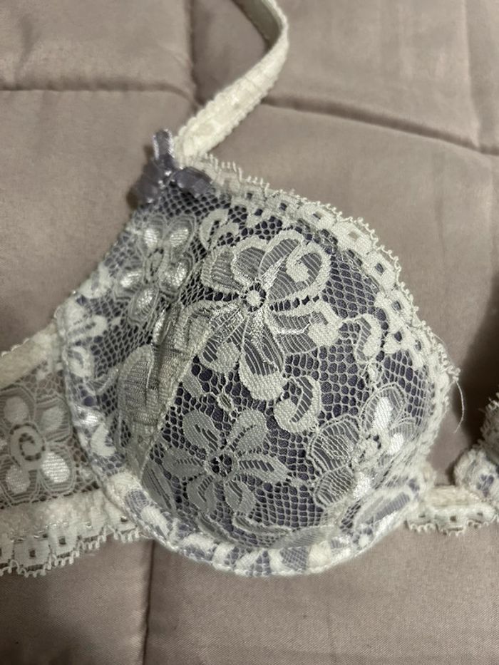 Soutien gorge dentelle 80B Jenyfer