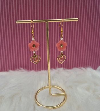 Boucles d’oreilles fleurs et coeurs - Bijoux - Fleurs - Coeurs