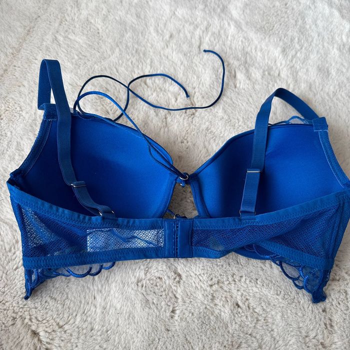 👙Soutien gorge rembourré + bas offert- 95D - neuf sans étiquette bleu roi- Gemo - photo numéro 2