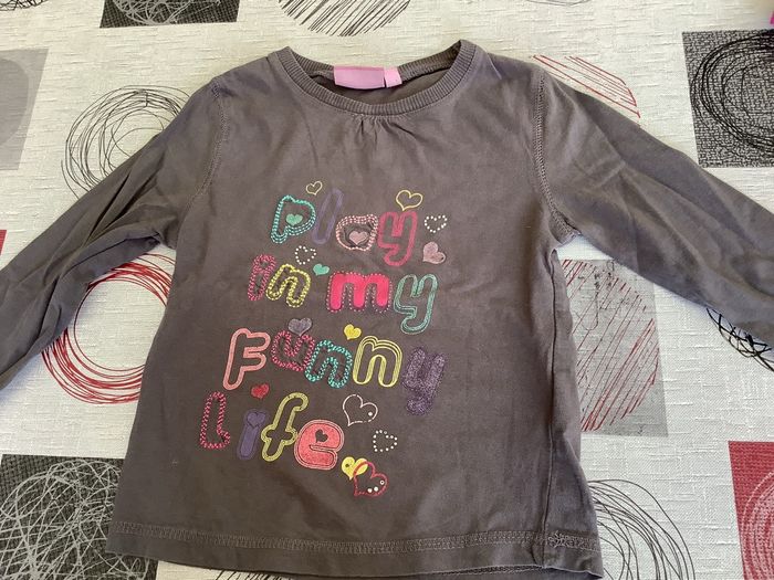 Tee shirt