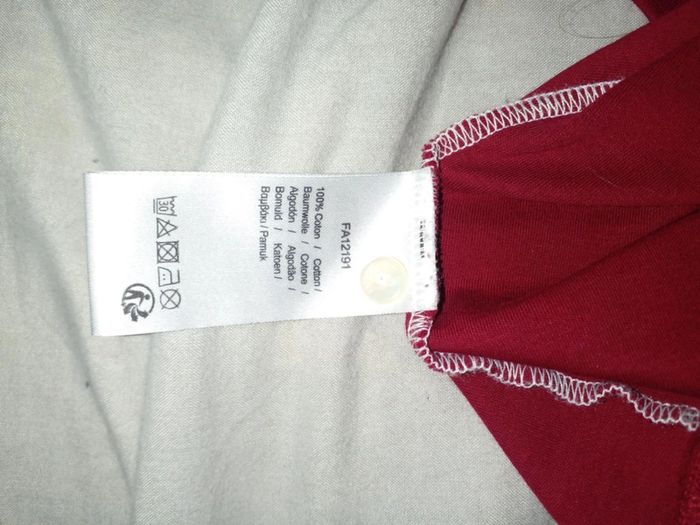 Robe polo lacoste rouge et blanche taille 36 - photo numéro 4