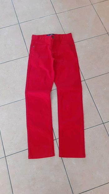 Jean rouge 12 ans neuf