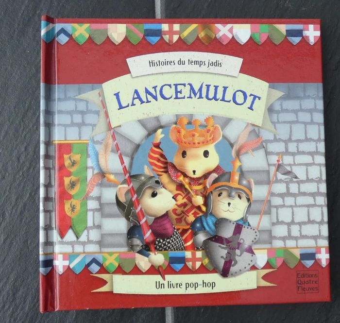 Joli livre pour enfants avec pop-ups "Lancemulot" - photo numéro 1