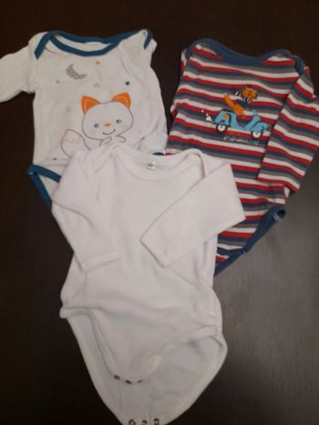 Lots de 3 bodies 6 mois