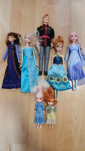 Lot de poupées reine des neiges